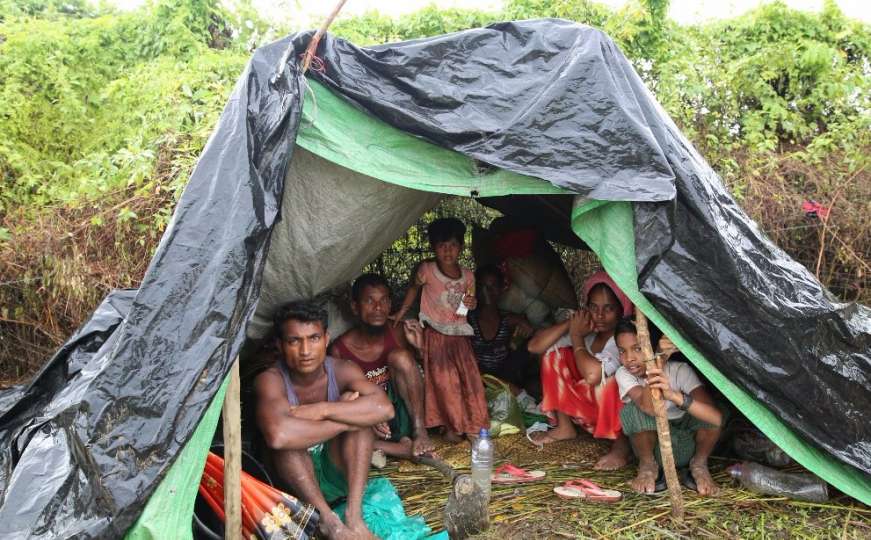73.000 Rohinja muslimana izbjeglo u Bangladeš, broj mrtvih još uvijek nepoznat