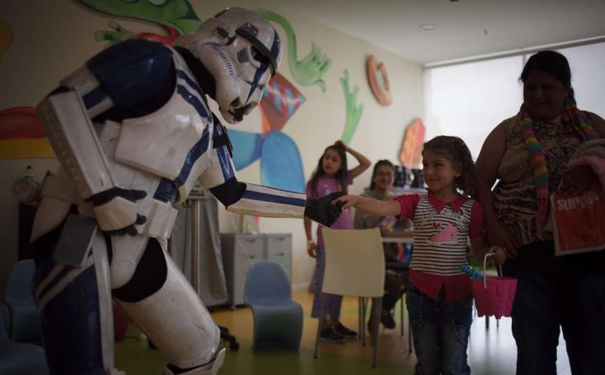 Likovi "Star Warsa" posjetili Dječju bolnicu u Bogoti