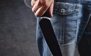 Potvrđena optužnica mladiću koji je nožem izbo nevjestu