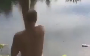 Muškarac pokušao imitirati Tarzana, ali mu nije pošlo za rukom