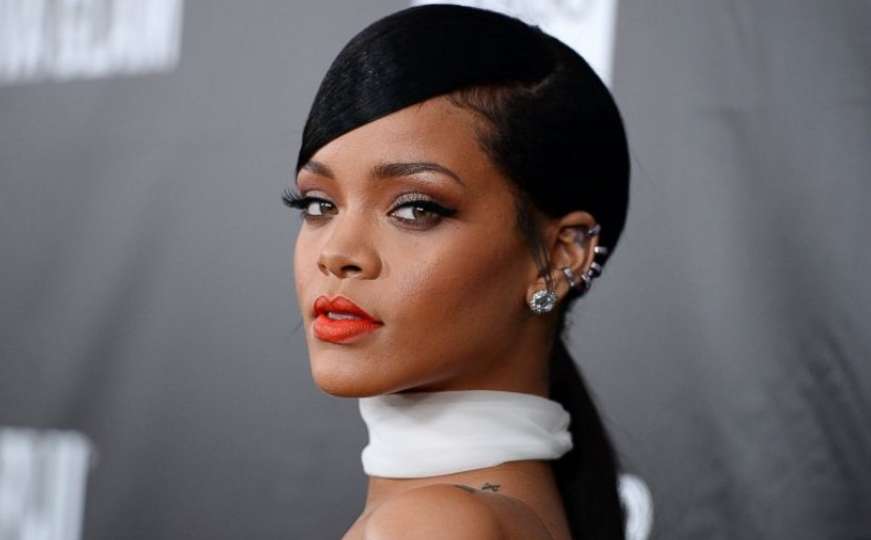Rihanna unajmila manekenku s hidžabom za svoju novu kampanju
