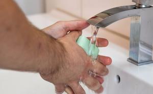  Uz dobro pranje ruku nisu potrebna sredstva za dezinfekciju