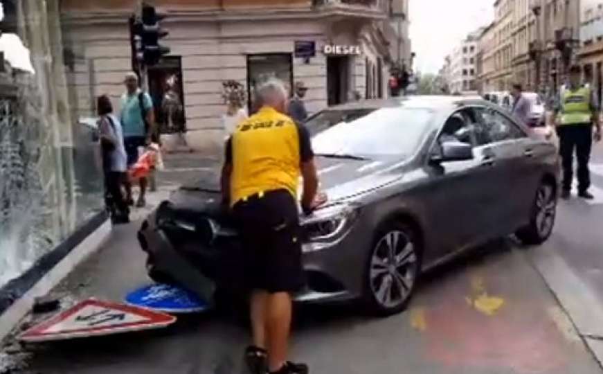 Mercedesom se zabila u restoran u centru Zagreba