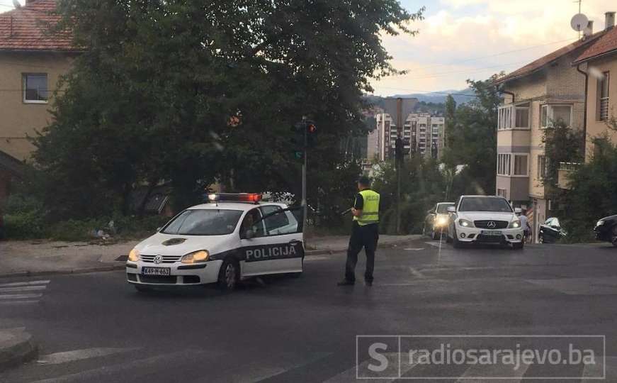 Sarajevo: Jedna osoba povrijeđena u saobraćajnoj nesreći, velike gužve na cestama