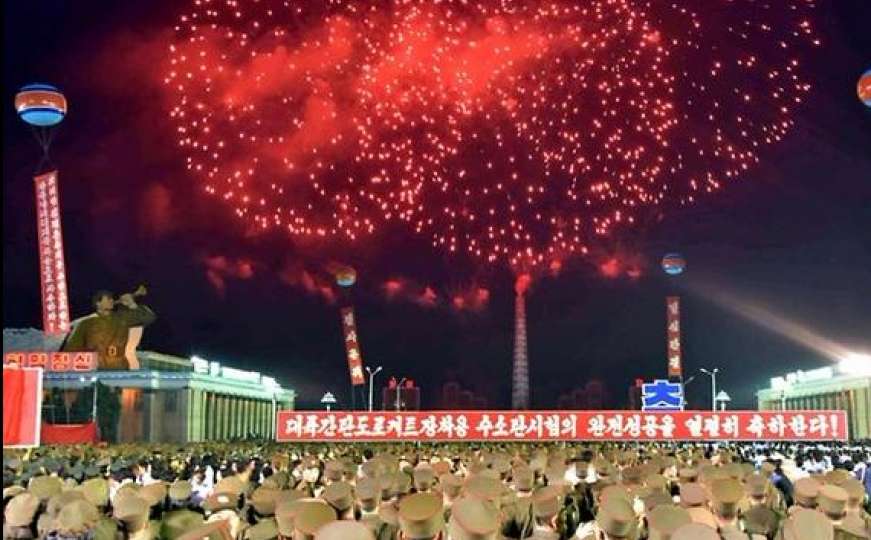 Sjeverna Koreja slavi nuklearno testiranje uz vatromete