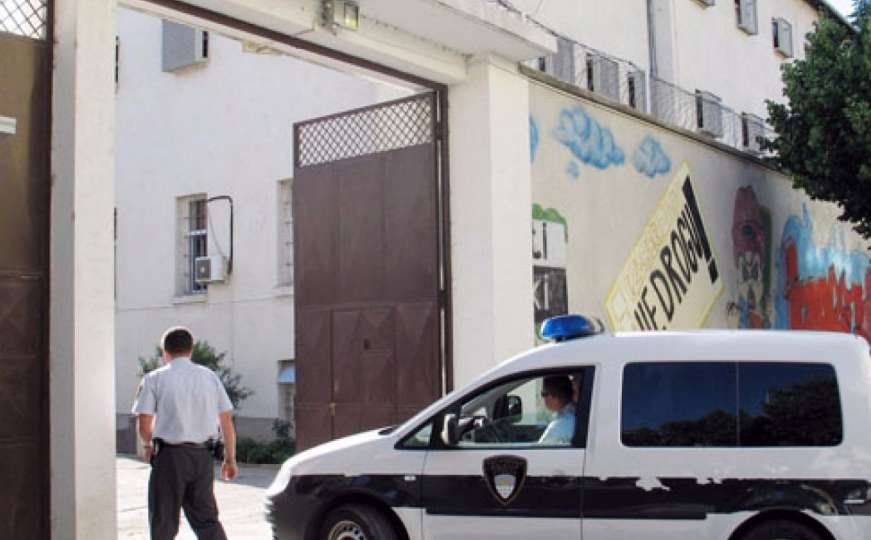 Racija usred bijela dana: Specijalna policija upala u mostarski zatvor