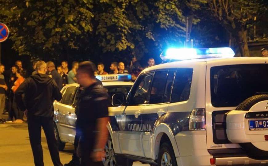 Novi Pazar: Policajac ranjen u stomak na očigled svih prolaznika
