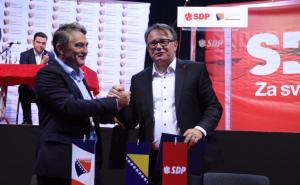 Nikšić i Komšić potpisali sporazum: Saradnja SDP-a i DF-a do i nakon izbora