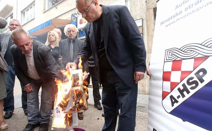 Autohtoni pravaši ponovno spalili primjerke sedmičnika "Novosti"