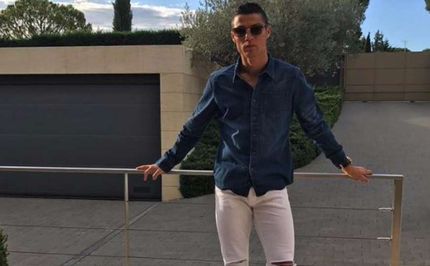 Ronaldo u bijelim uskim pantalonama: "Čudno, čudno, prečudno"