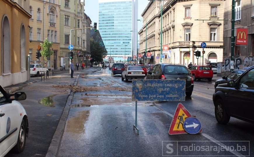 Veliki broj sarajevskih ulica i danas bez vode do 16 sati