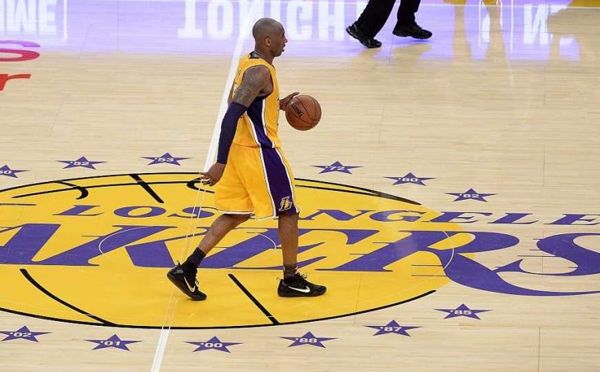 Los Angeles Lakersi povlače oba Bryantova broja