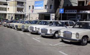 Senzacija u Imotskom: Ljubitelji automobila odlučili graditi spomenik Mercedesu