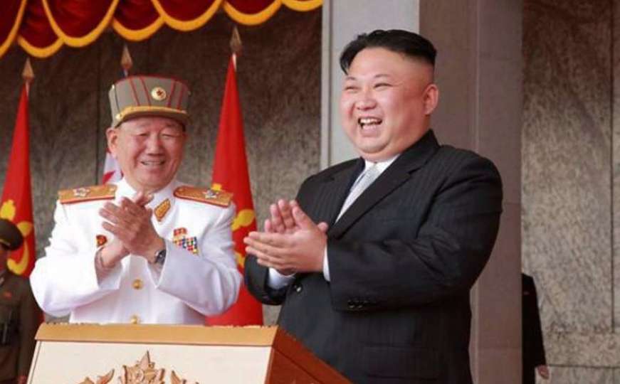 Kim Jong-un: Japan neće postojati, a SAD će prekriti pepeo i tama