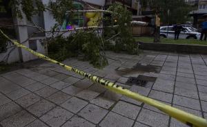 Olujno nevrijeme u Zenici: Porušena stabla, grmljavina i grad