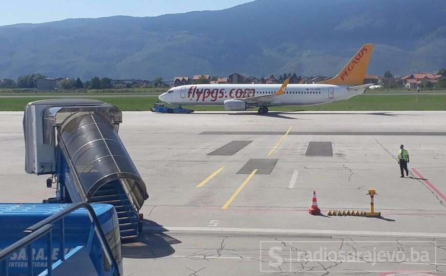 Dva leta sa Sarajevskog aerodroma otkazana zbog jakog vjetra