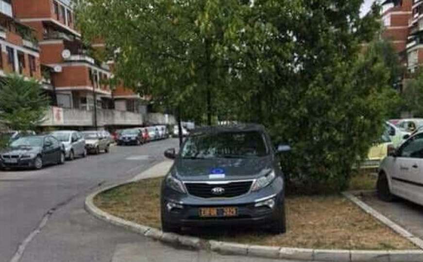 U Sarajevu i diplomate postale "parking papci"
