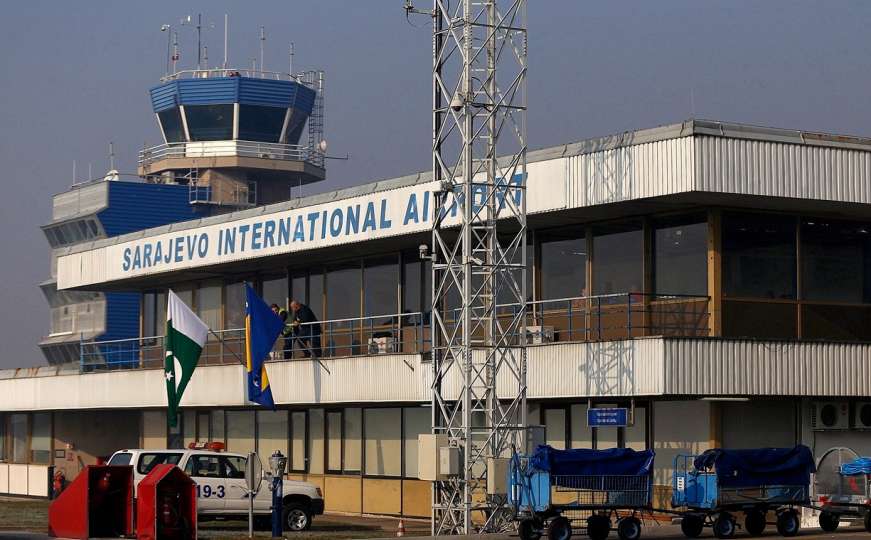 Državljanin UAE na Aerodromu Sarajevo pokušao unijeti revolver u avion