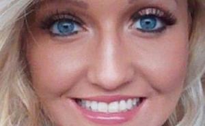 Dečko je 5 godina nije vidio bez šminke, a onda je "maska" pala