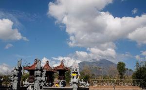 Na Baliju evakuirano 75.000 ljudi zbog straha od erupcije vulkana