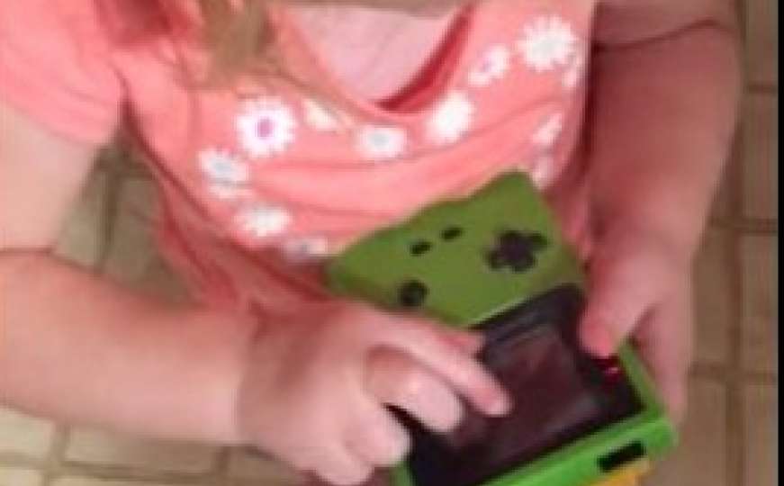 Gdje je nestao touchscreen: Djevojčicu iznenadio Game Boy
