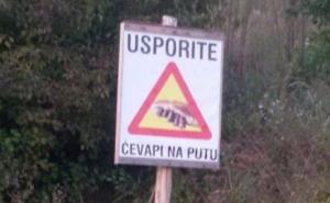 Samo u BiH: Ćevapi na putu