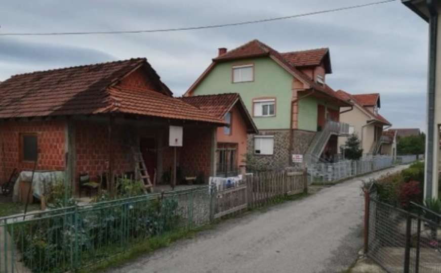 Ubijen muškarac koji je prijetio bombom u kući punoj ljudi