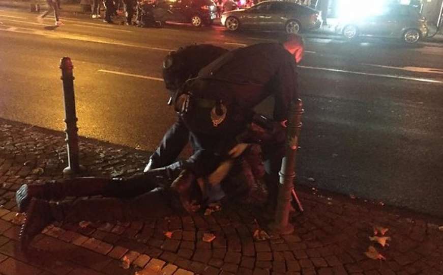 Neredi u Kölnu: Uhapšeno 70 huligana, povrijeđena četvorica policajaca