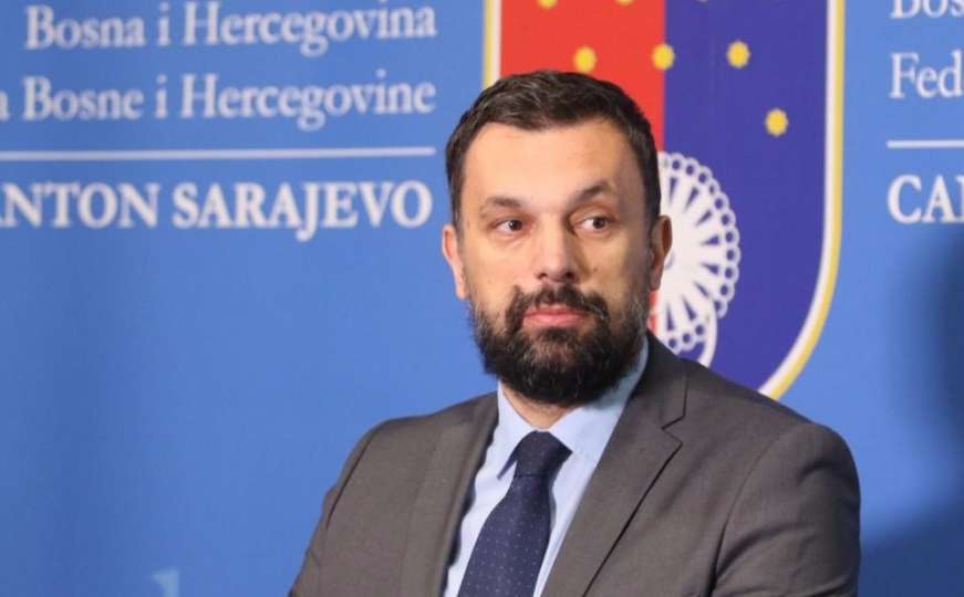 Sindikat državnih službenika KS-a prozvao premijera Konakovića