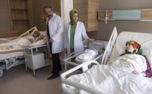 Nesvakidašnji događaj: Majka i kćerka se porodile u isto vrijeme