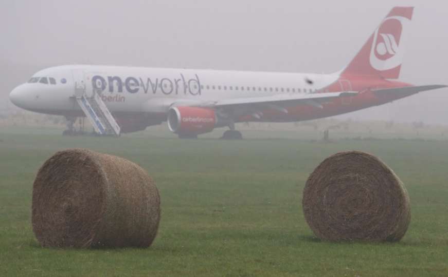 Mokra pista i slaba vidljivost: Avion sa 88 osoba skliznuo s piste