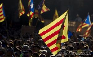 Španska vlada zatvorila škole koje su služile kao glasačka mjesta