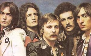 Indexi i "Sanjam da te opet slušam kako dišeš..."