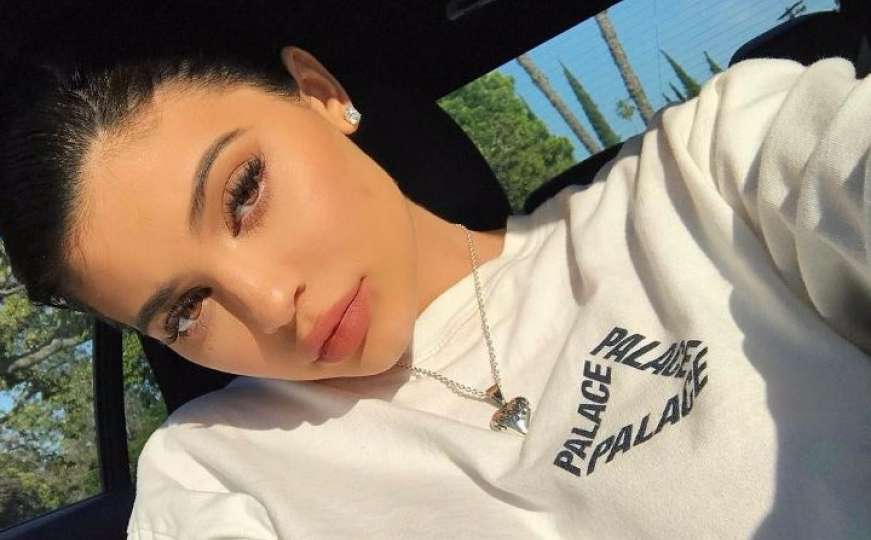 Kylie Jenner potrošila 70.000 dolara na odjeću za svoju bebu