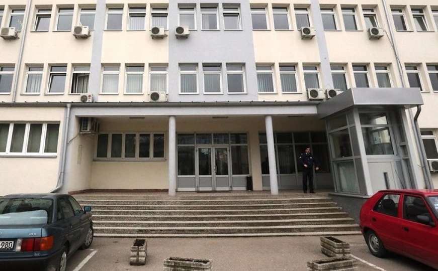 Banjalučki profesor osuđen za seksualno uznemiravanje učenica