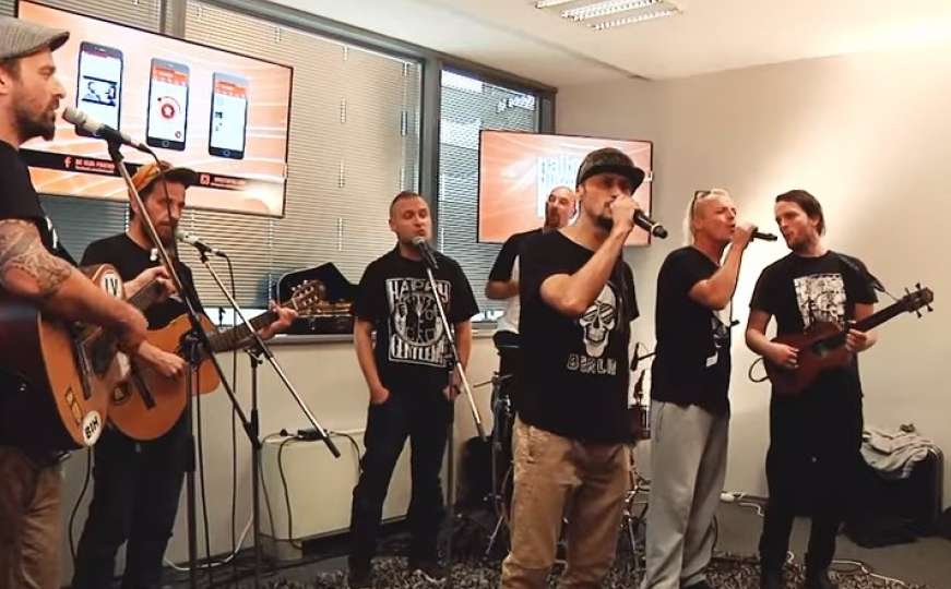 Dubioza Kolektiv predstavila novu pjesmu: Pošaljimo mlade u dijasporu da rade...