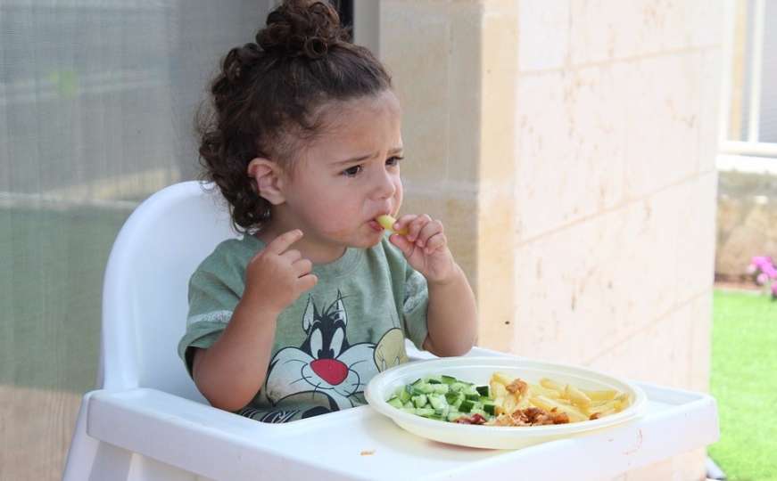 Osam savjeta koji će pomoći da djeca jedu zdravije