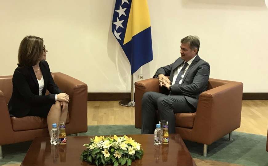 Zvizdić se sastao sa ambasadoricom Slovenije Zoricom Bukinac