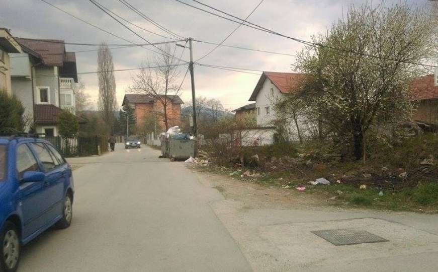 Stanari ulice Branislava Nušića ne žele da im se ulica zove po Esadu Arnautaliću