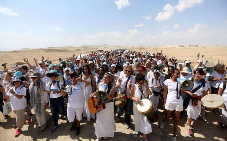 Izraelke i Palestinke zajedno marširale za mir kroz pustinju