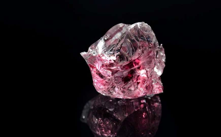 Iskopan najskuplji ružičasti dijamant 