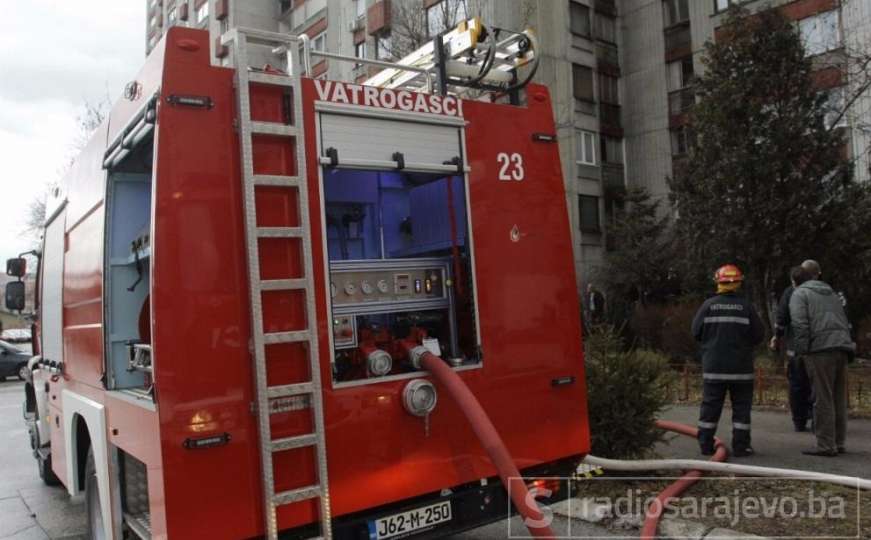 Tragedija u Lukavcu: Starija žena poginula u požaru