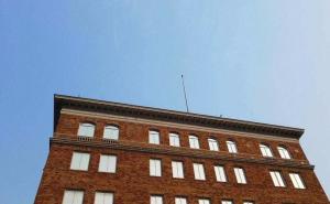 Rusija protestuje zbog skinutih zastava s konzulata u SAD-u