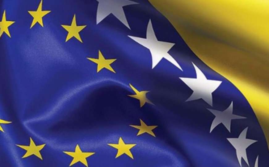 Podijeljeno mišljenje građana da li EU treba da "olabavi" uslove za BiH