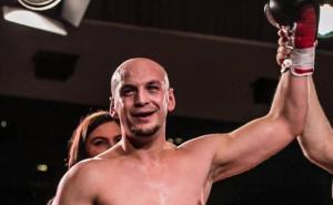 Edin Puhalo nakon dvije minute nokautirao Mađara Adama Gyorkosa