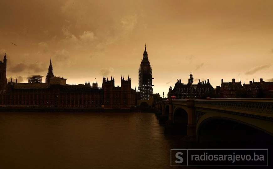 Nebo iznad Londona požutjelo od prašine iz Sahare i dima iz Španije i Portugala
