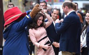 Princeza Kate plesala na londonskom Paddingtonu