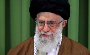Hamnei: Iran će "suziti" nuklearni sporazum ako ga napusti SAD