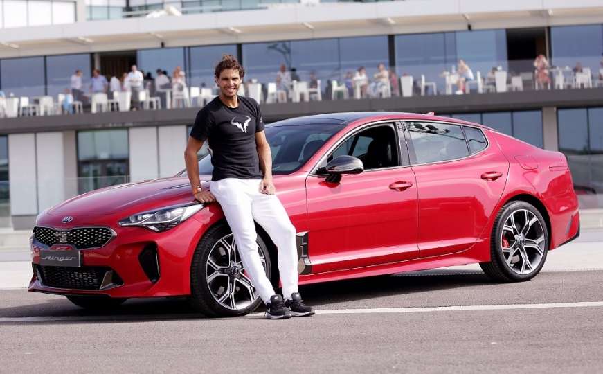 Poznati za volanom: Rafael Nadal dobio novi automobil