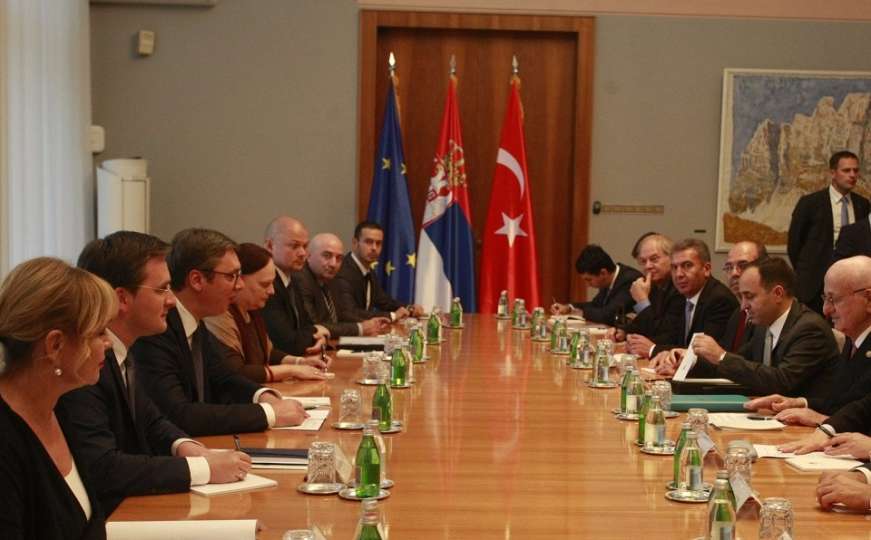 Vučić s predsjednikom Skupštine Turske: Raste interes za investiranje u Srbiju